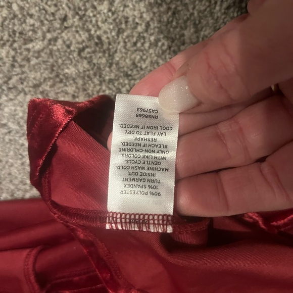 Tucker & Tate New NWT Velvet Long Sleeve Dress in Deep Red Holiday child size M - Picture 2 of 7